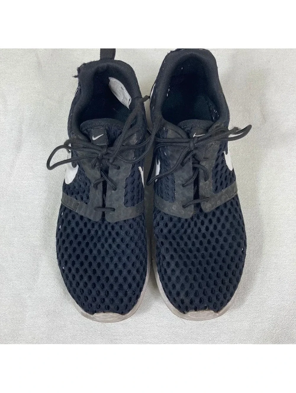 Nike Roshe One GS Black White Youth Boy 6Y Style 705485-008
